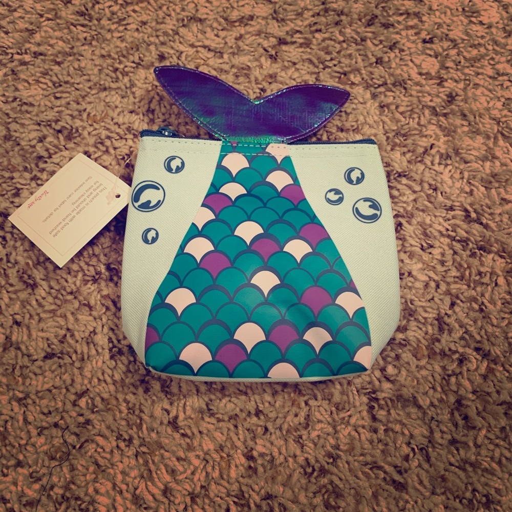 Thirty One Cool Zip Snacker